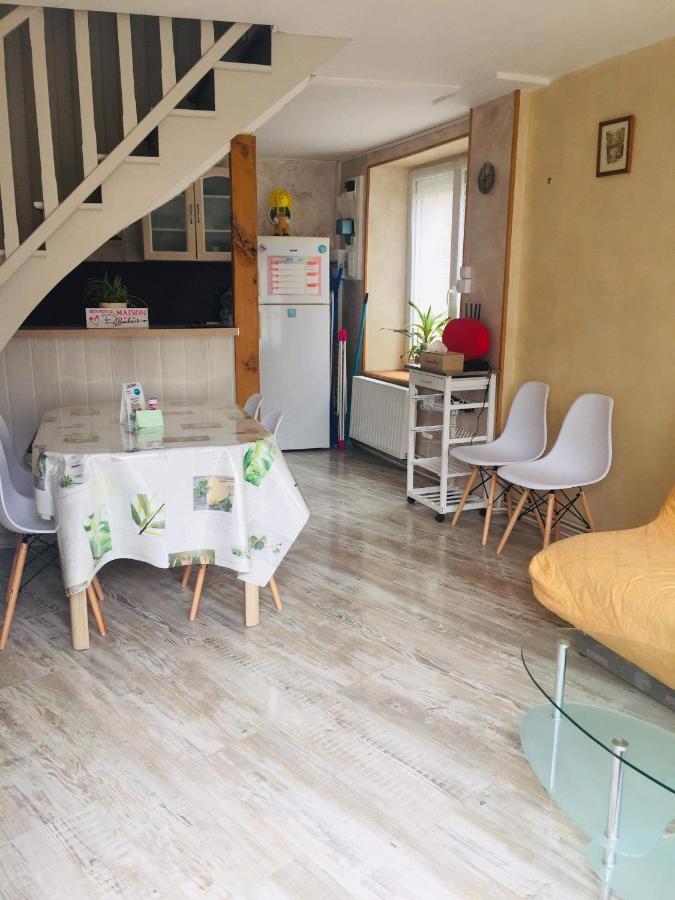 Petite Maison Au Coeur De L Auvergne Jumeaux Екстер'єр фото