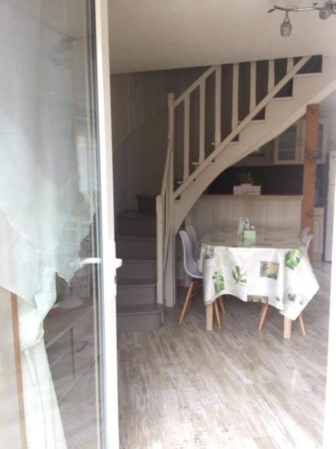 Petite Maison Au Coeur De L Auvergne Jumeaux Екстер'єр фото